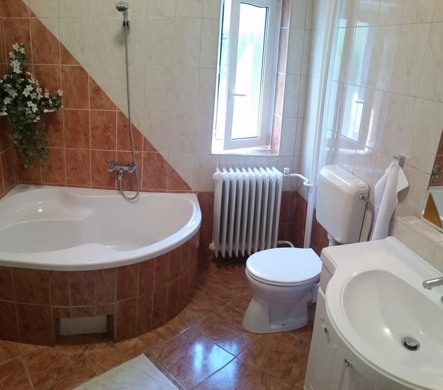 Fadora Apartman Daire Tihany Dış mekan fotoğraf